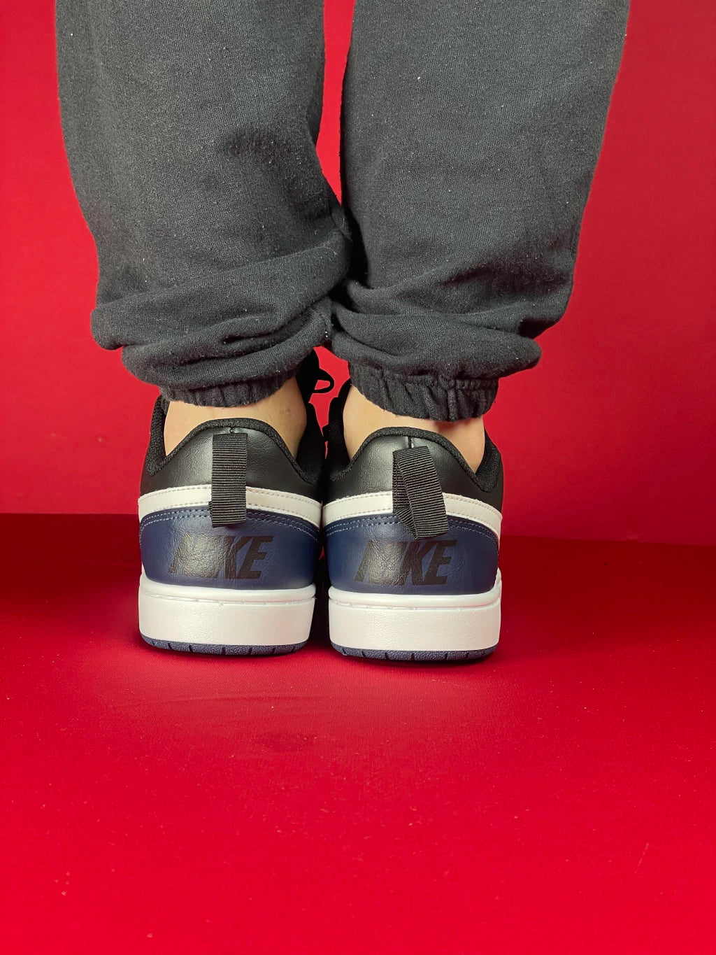 NIKE COURT BOROUGH (AZUL PRETO)