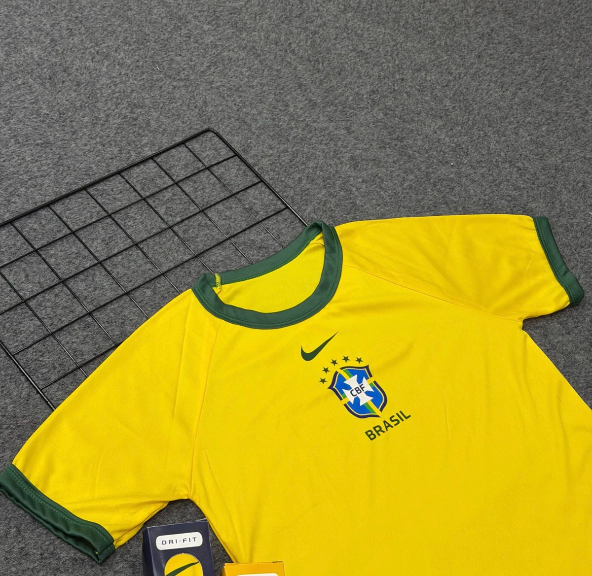 Camisa Seleção Brasileira Dri-fit (Amarela na Caixinha)