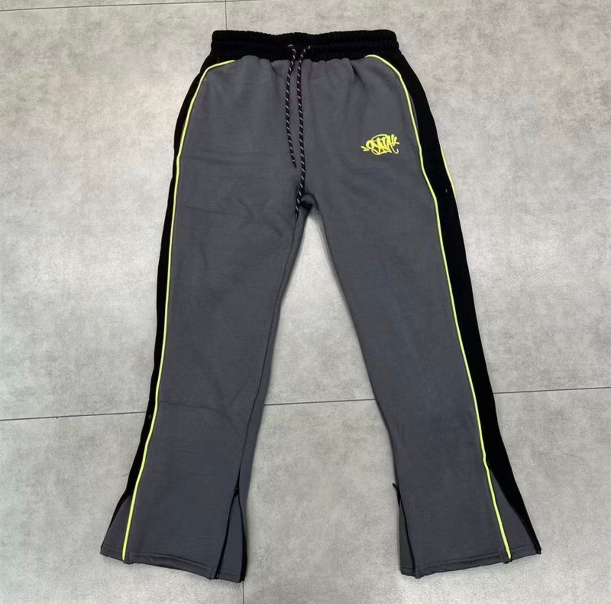 Conjunto Syna World (Preto, Cinza, verde)