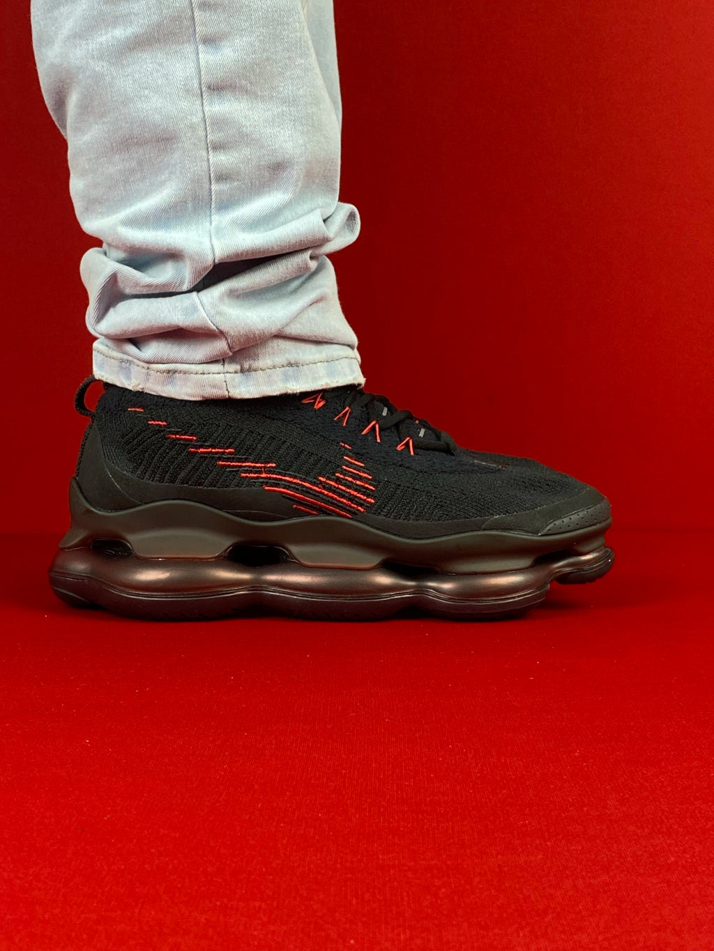 NIKE VAPORMAX SCORPION (PRETO
VERMELHO)