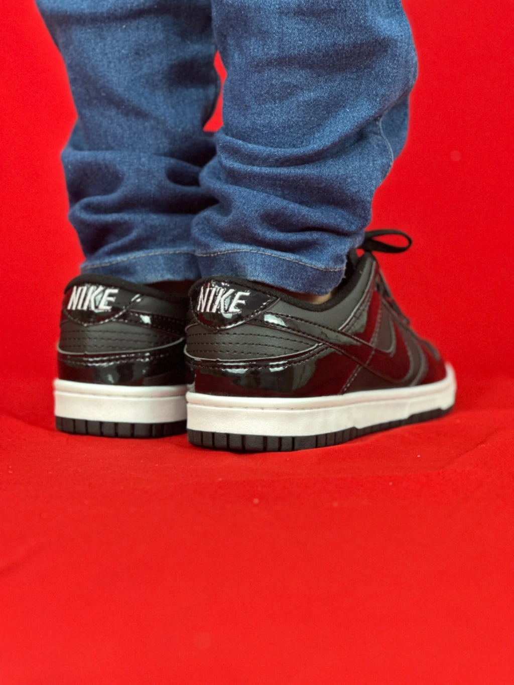 NIKE DUNK LOW PRETO BRILHANTE