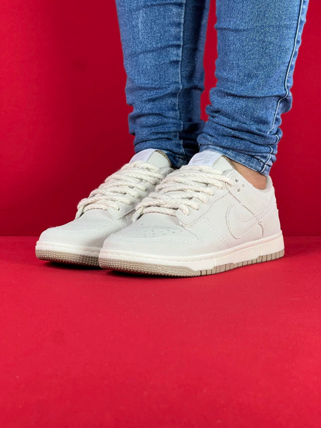 Nike Dunk Low (Bege Marrom)