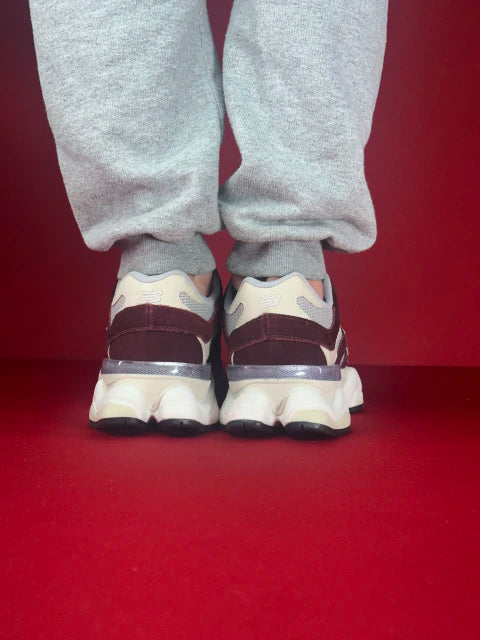 New Balance 9060 (Vinho Bege)